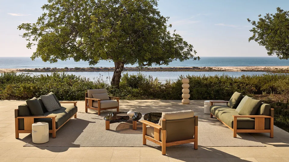 Poliform Ketch, iroko outdoor seating