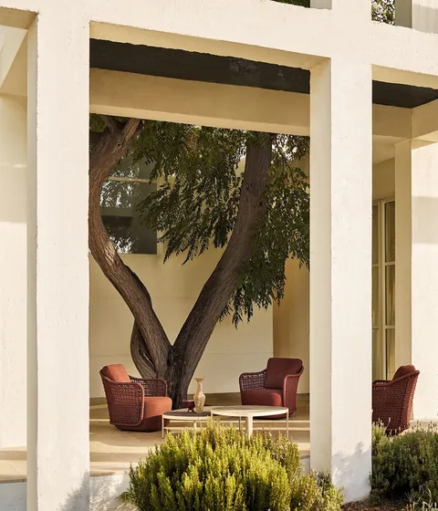 Poliform Mad Out woven outdoor seating, photograph 2