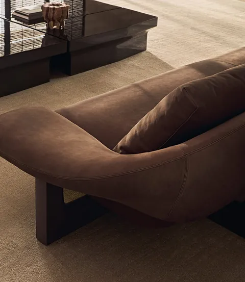 Poliform Owen curved seating on a firm base, photograph 2